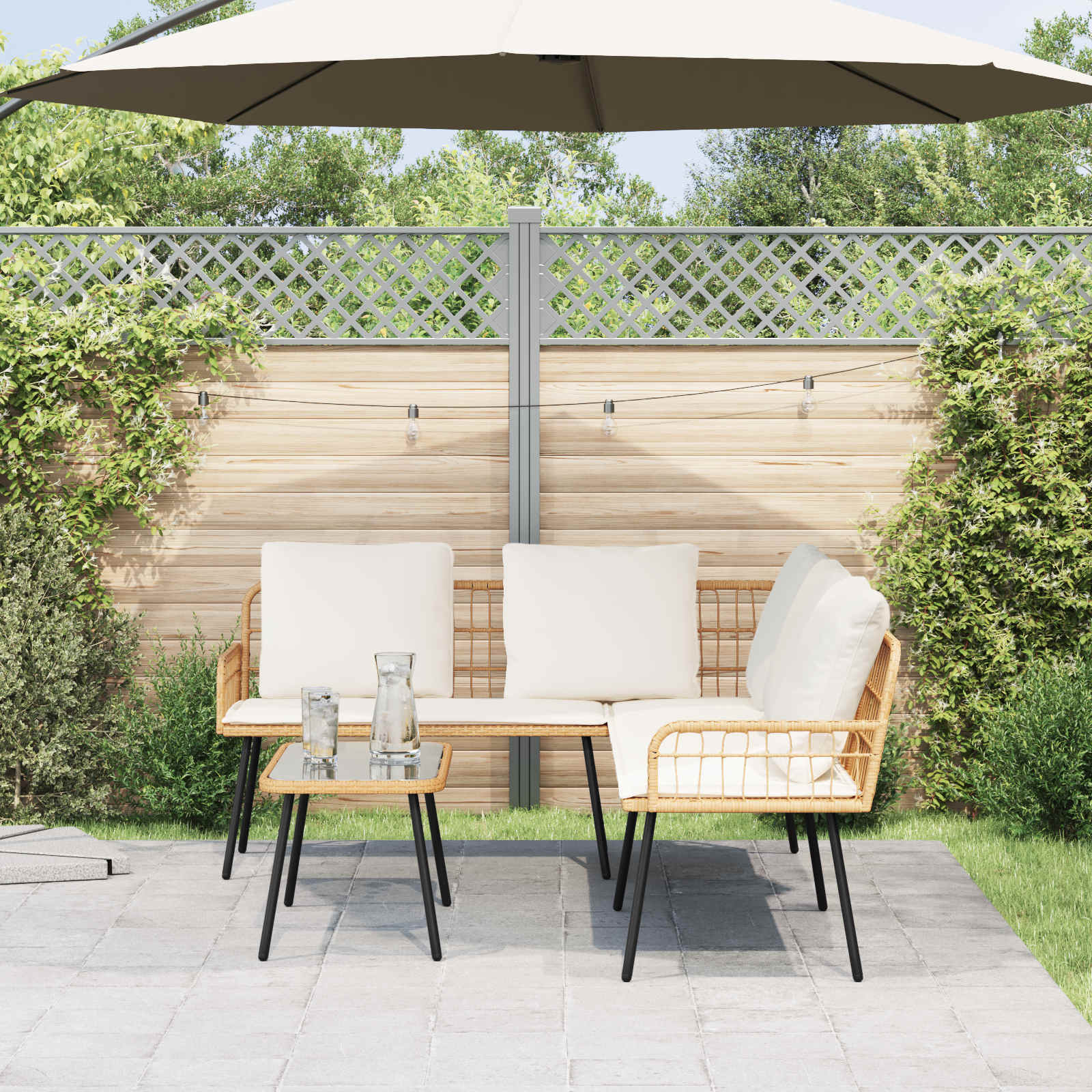 Havesofa-sæt i naturfarvet polyrattan med puder - 4 pladser og bord
