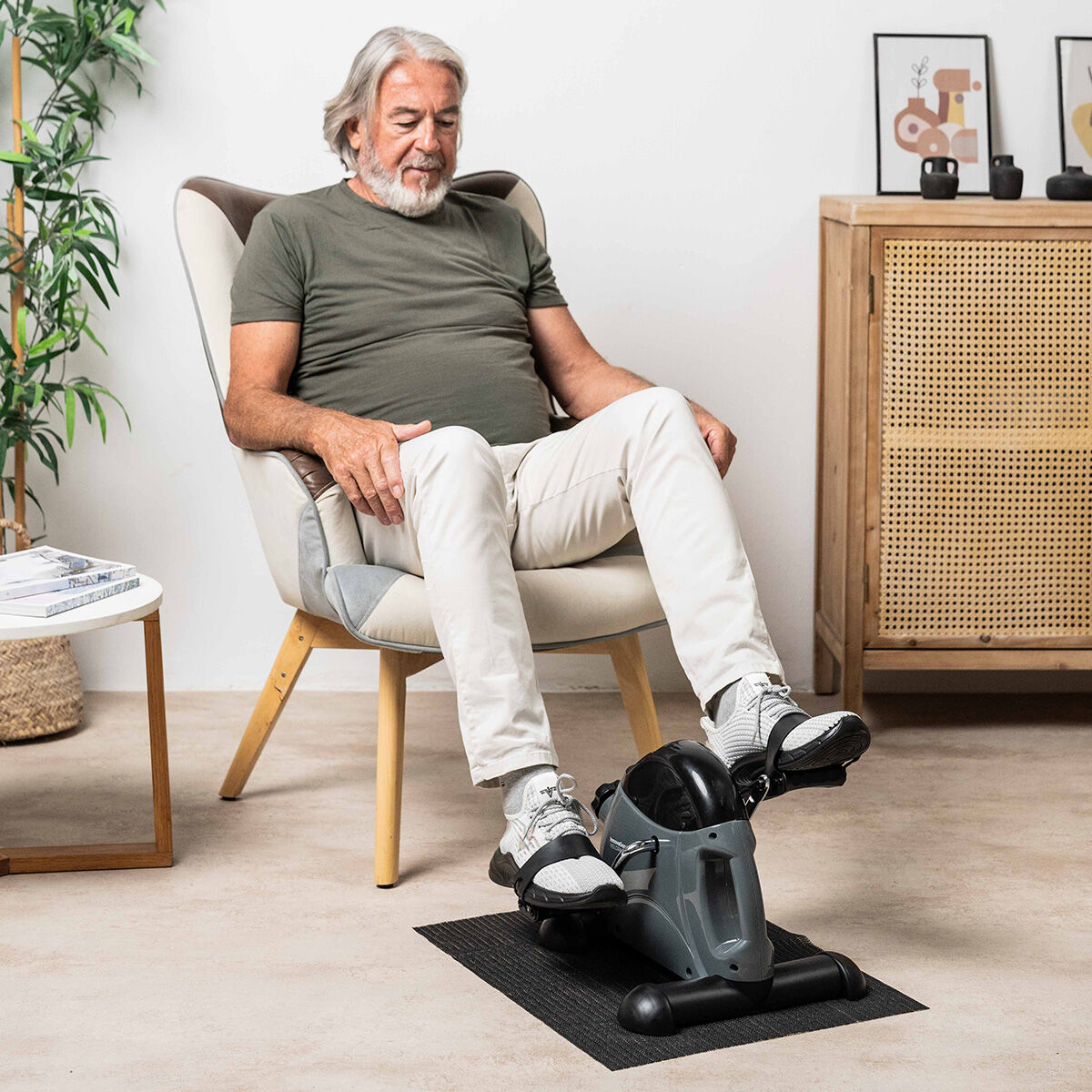 Statisk pedaler til arme og ben med måtte Velora 2100 InnovaGoods